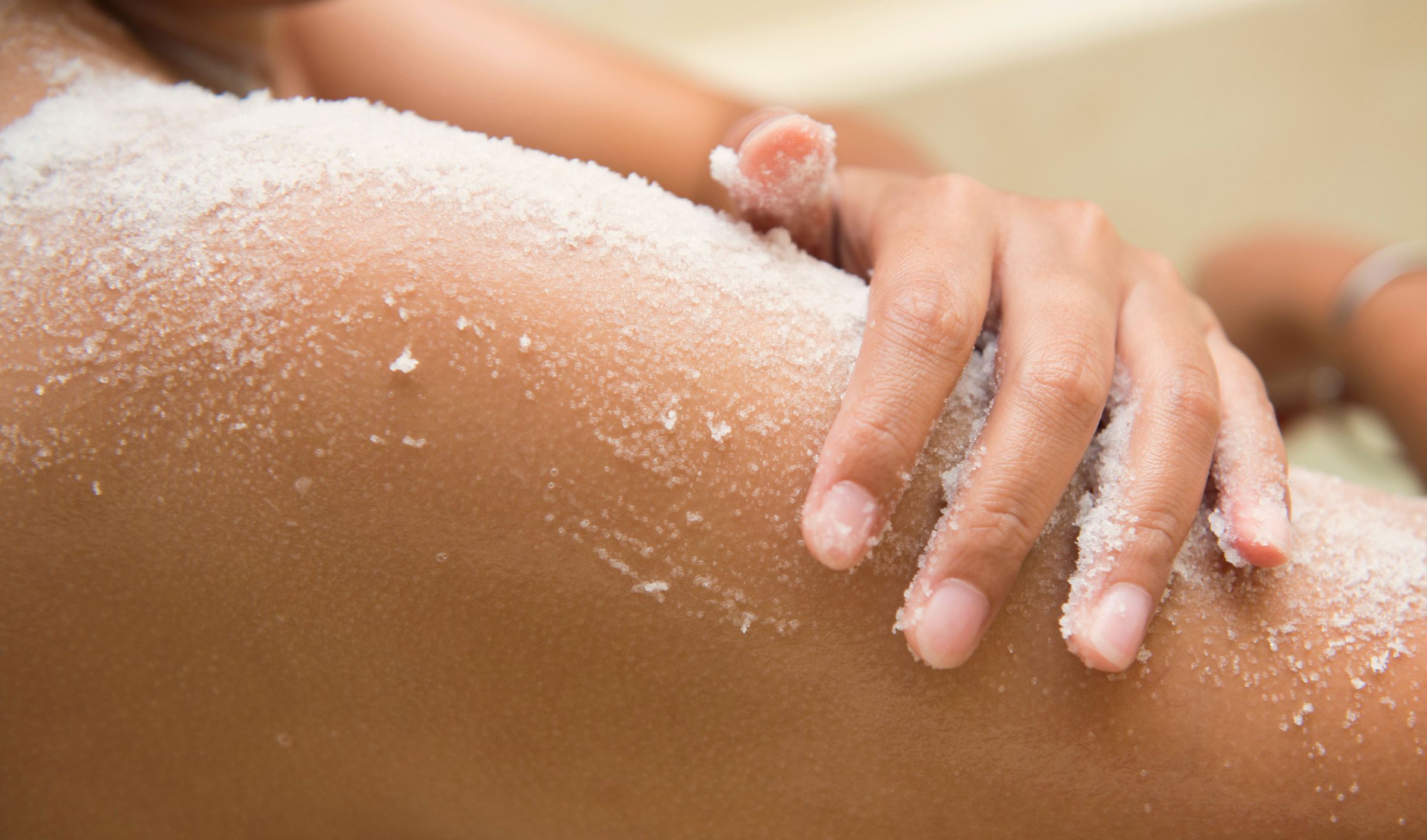 scrub viso e corpo